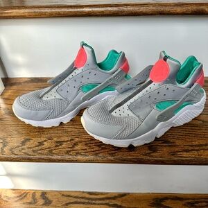 Nike Air Huarache South Beach Sneakers   men’s  sz 9.5